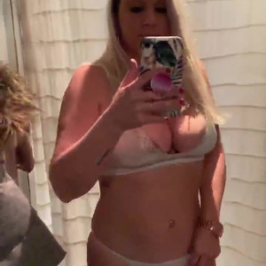 Video by vesperviolet published on April 30,2023 23:29:00 - BestThots