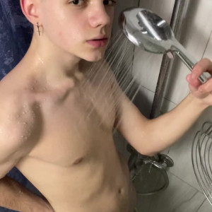 monty_green_free #4804841