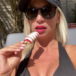 Video by thehornyhotwife published on March 3,2023 16:58:00 - BestThots