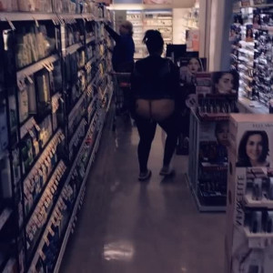 Video by mindyjaxx published on March 27,2023 19:10:00 - BestThots