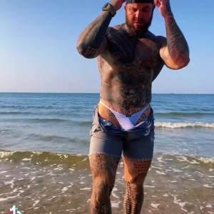 Video by tattoosaredumb published on May 4,2023 22:23:00 - BestThots