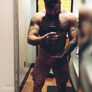 Video by tattoosaredumb published on April 30,2023 02:33:00 - BestThots