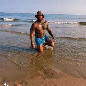 Video by tattoosaredumb published on April 20,2023 07:45:00 - BestThots