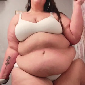 Video by plump_princess published on July 3,2023 16:39:00 - BestThots