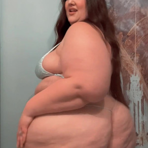 Video by plump_princess published on July 5,2023 22:36:00 - BestThots