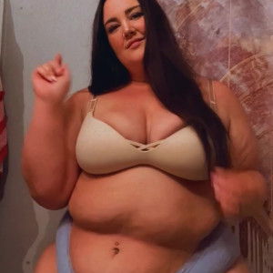 Video by plump_princess published on July 4,2023 09:04:00 - BestThots