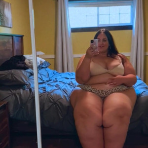 Video by plump_princess published on April 10,2023 12:40:00 - BestThots