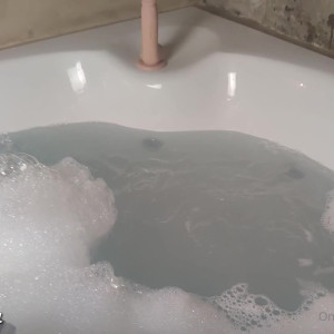 Video by carlaboom published on August 24,2023 12:47:18 - BestThots