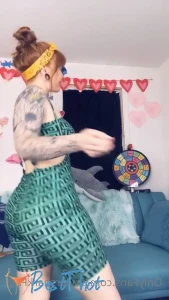 skylarsharkfree #9740902