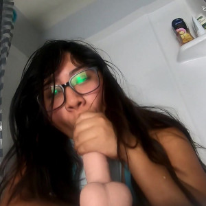 Video by irlmommy23 published on April 5,2023 00:36:00 - BestThots