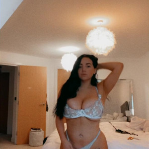 Video by brunettebabiii published on October 16,2023 18:01:53 - BestThots