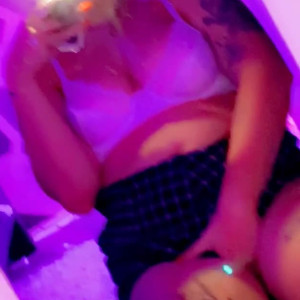 coralinebb #4576547
