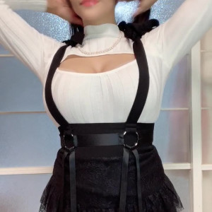 Video by pattiecosplay published on April 3,2023 01:12:00 - BestThots