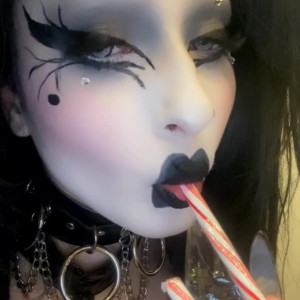 mamiehades #3826788