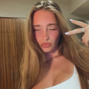 Video by eroshik published on March 14,2023 19:24:00 - BestThots