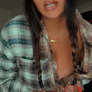 Video by harleygunnervip published on April 17,2023 15:38:00 - BestThots