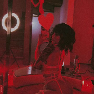 Video by kattmodel published on March 5,2023 19:18:00 - BestThots