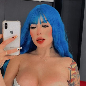 Video by kattmodel published on June 28,2023 00:07:00 - BestThots