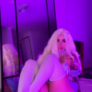 Video by kattmodel published on May 30,2023 03:54:00 - BestThots