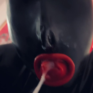 Video by heavyrubberette_free published on March 3,2023 12:25:00 - BestThots