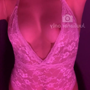 juulianar #5459389