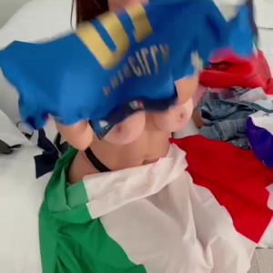 Video by priscillasa_off published on May 1,2023 09:22:00 - BestThots