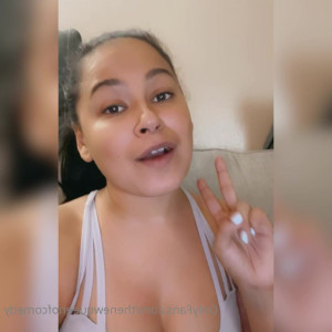 Video by thenewqueenofcomedy published on June 4,2023 17:42:00 - BestThots
