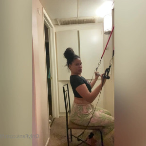 Video by thenewqueenofcomedy published on April 9,2023 13:29:00 - BestThots