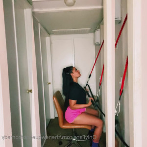 Video by thenewqueenofcomedy published on March 17,2023 15:32:00 - BestThots