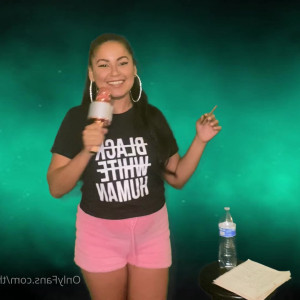 Video by thenewqueenofcomedy published on March 11,2023 08:01:00 - BestThots