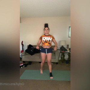 Video by thenewqueenofcomedy published on April 10,2023 08:46:00 - BestThots