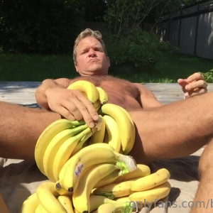 Video by brentrayfraserxxx published on August 24,2023 17:00:48 - BestThots