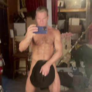 Video by brentrayfraserxxx published on June 19,2023 14:34:00 - BestThots