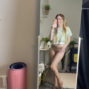 Video by pantyhose_princess99 published on August 8,2023 13:52:00 - BestThots