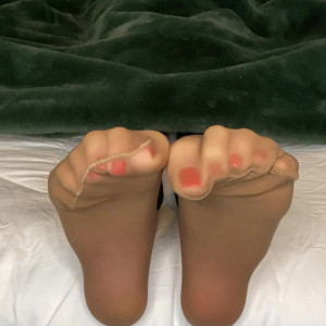 Video by pantyhose_princess99 published on August 25,2023 04:53:00 - BestThots
