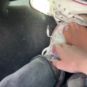Video by pantyhose_princess99 published on August 26,2023 05:06:00 - BestThots