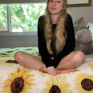 Video by pantyhose_princess99 published on June 29,2023 11:22:00 - BestThots