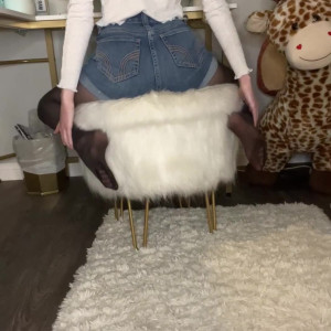 Video by pantyhose_princess99 published on July 8,2023 18:49:00 - BestThots