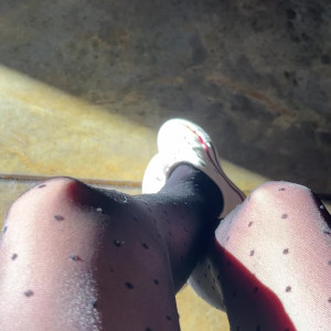 Video by pantyhose_princess99 published on August 11,2023 18:32:00 - BestThots