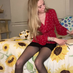 Video by pantyhose_princess99 published on July 27,2023 15:29:00 - BestThots