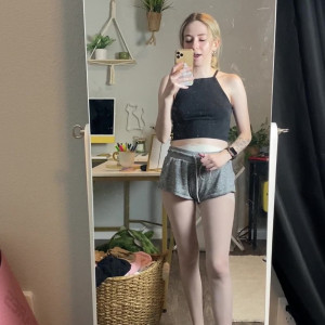 Video by pantyhose_princess99 published on July 2,2023 13:15:00 - BestThots