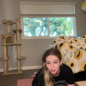 Video by pantyhose_princess99 published on July 31,2023 06:09:00 - BestThots
