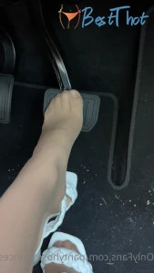 Video by pantyhose_princess99 published on January 20,2025 18:00:36 - BestThots