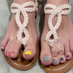 Video by myposedtoesvip published on August 16,2023 08:48:17 - BestThots