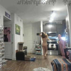 Video by pr3ttyp1nkpussy published on May 8,2023 09:10:00 - BestThots