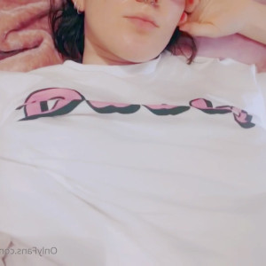 Video by realhoneytunnelx published on July 1,2023 16:53:00 - BestThots