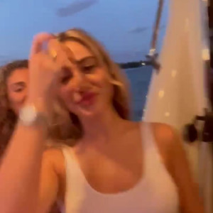 twogirlsoneblunt #5467819