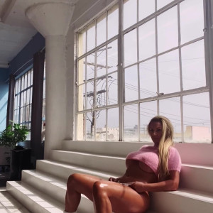 Video by swedishbella_free published on May 8,2023 14:43:00 - BestThots