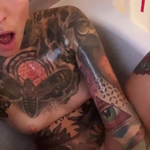 Video by lisarocketcock published on October 31,2023 18:19:35 - BestThots