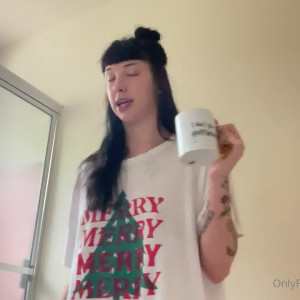 Video by hankiepankie published on August 25,2023 00:07:04 - BestThots